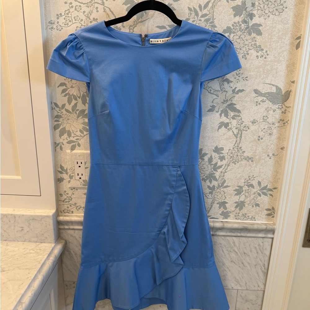 Alice + Olivia Ruffle Hem Dress – Size 2